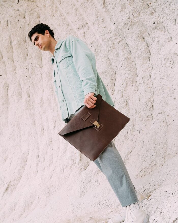 Estuche para laptop cuero