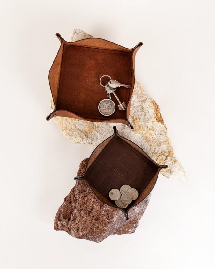 Organizador de cuero en café y café oscuro