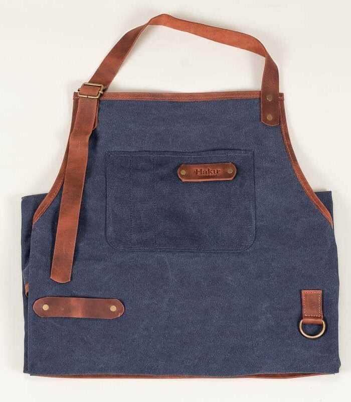 Alternative view of Delantal Parillero Yanuna