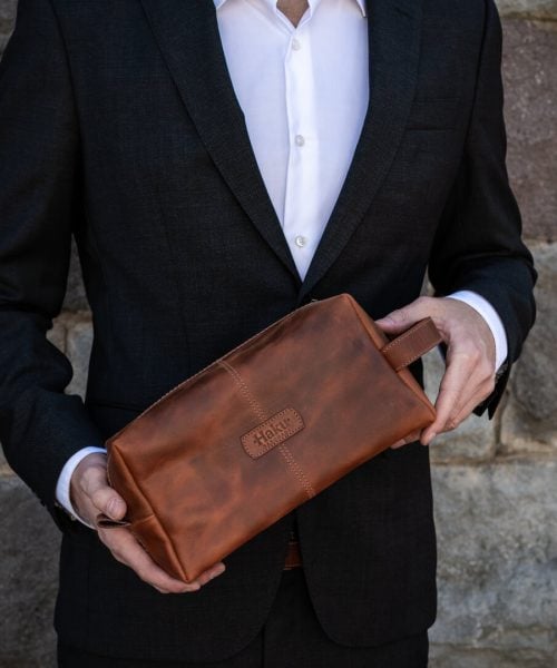 Neceser en cuero Qocha