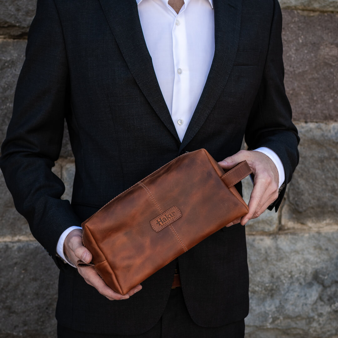 Neceser en cuero Qocha