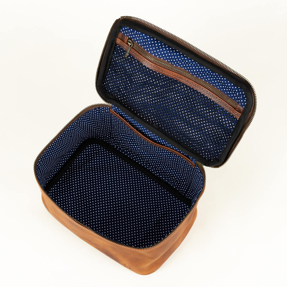 Cosmetiquera de cuero Anku - Image 7