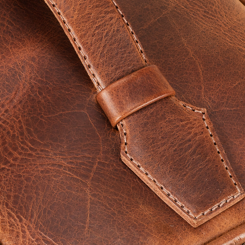 Cosmetiquera de cuero Anku - Image 8