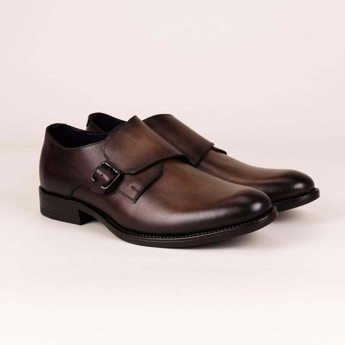 Zapato formal en cuero Enzo