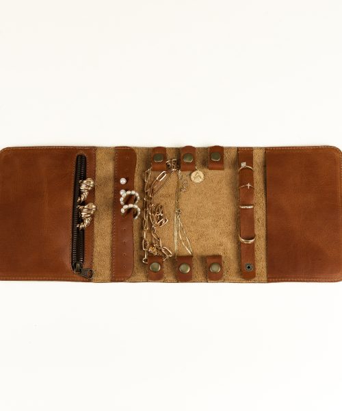 Alternative view of Porta joyas de cuero Mullu